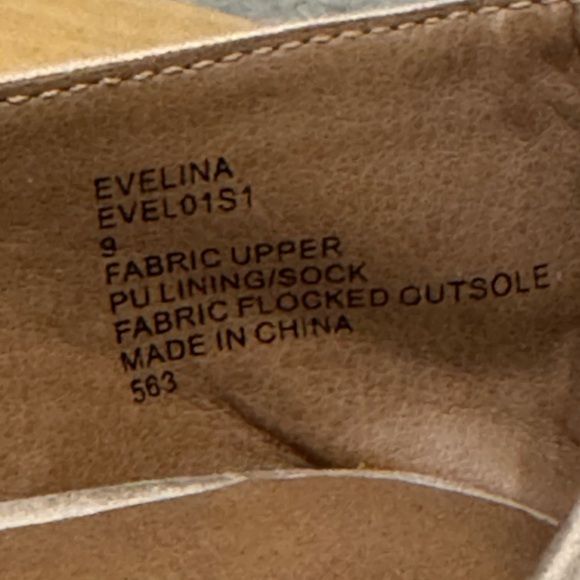 Steve Madden Evelina Sparkly Iridescent Rhinestone Flats - Picture 2 of 4